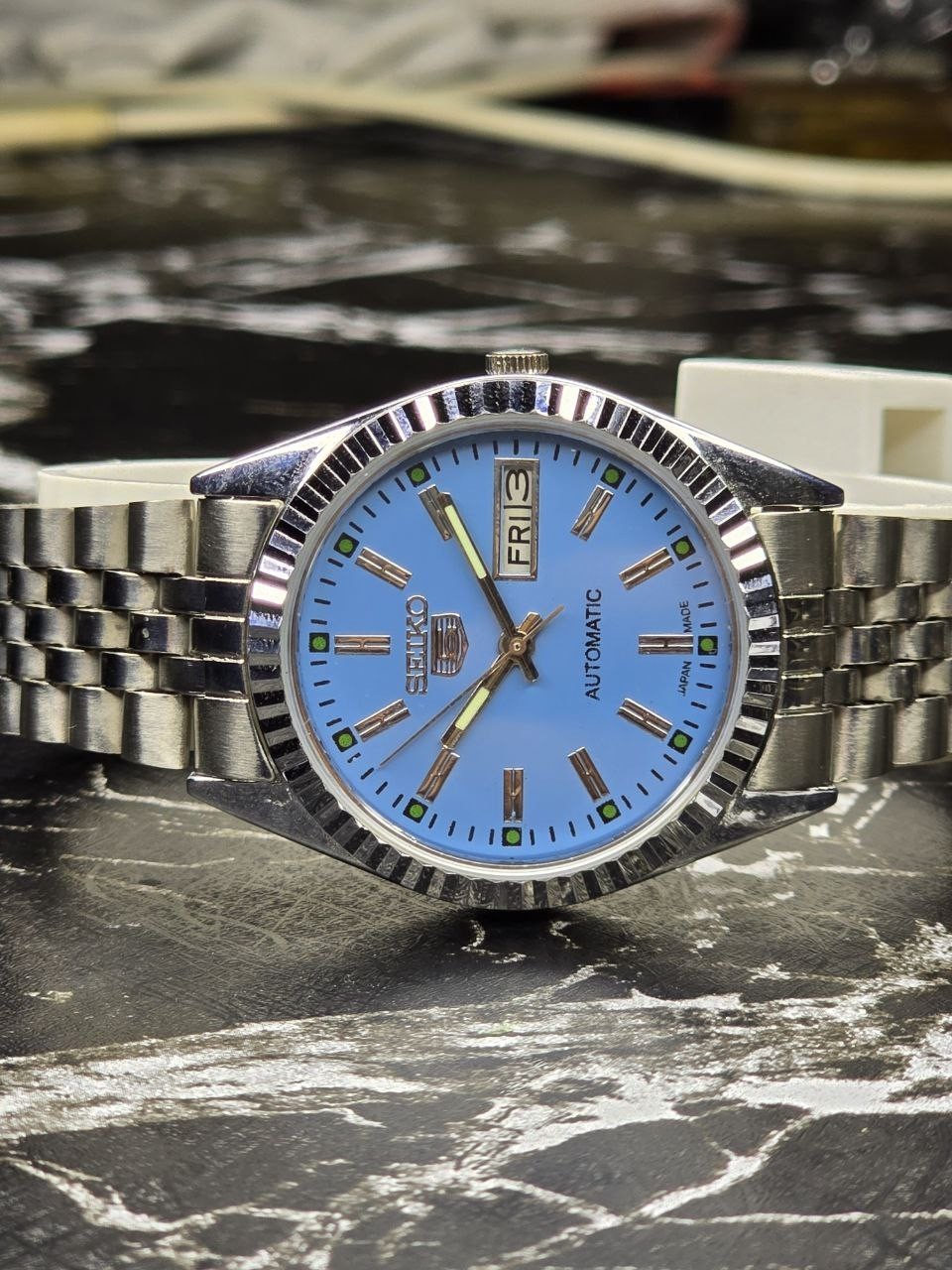 Automatic Seiko Refurbished Blue Dial Day / Date Men’s Wrist Watch Free Shippi