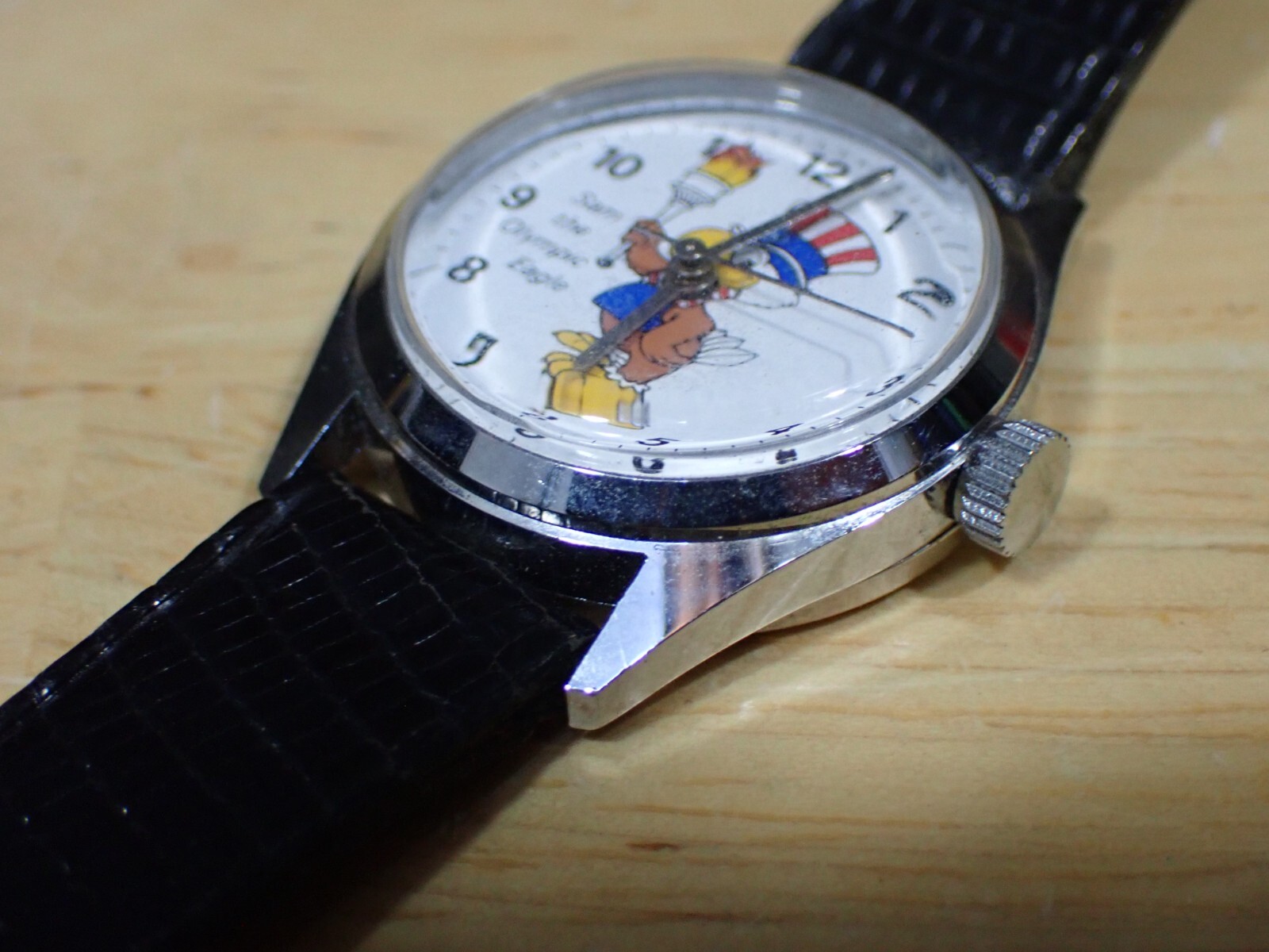 Sam the Olympic Eagle Manual Wind Wristwatch runs