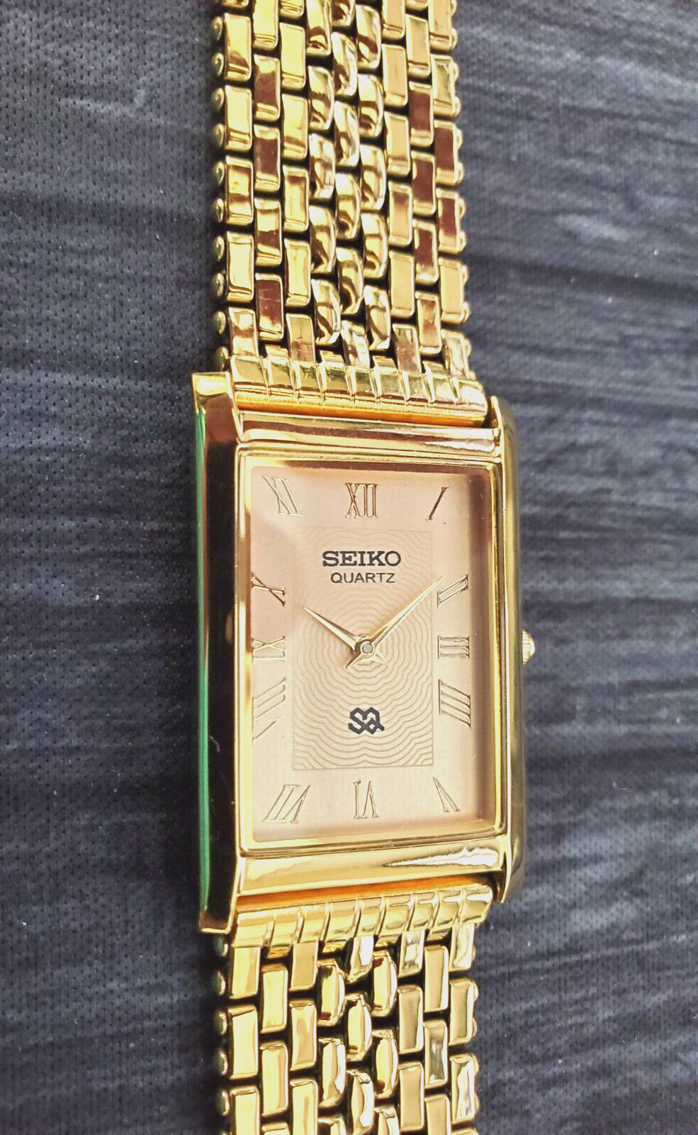 Vintage Japan SQ Slim Milanese band Mens Watch New Mvt & Bat