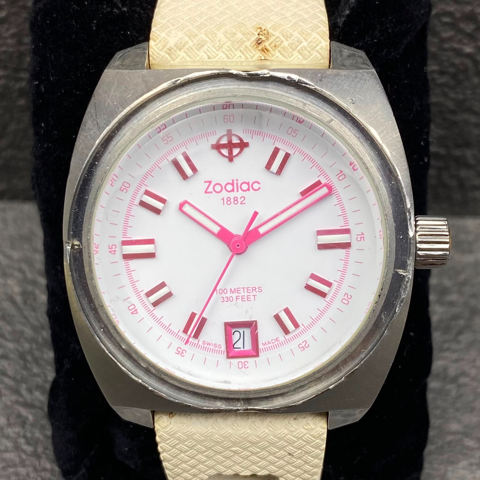 Rare Zodiac Swiss Seadragon White Pink Dial Quartz 01272 Watch – Without Bezel