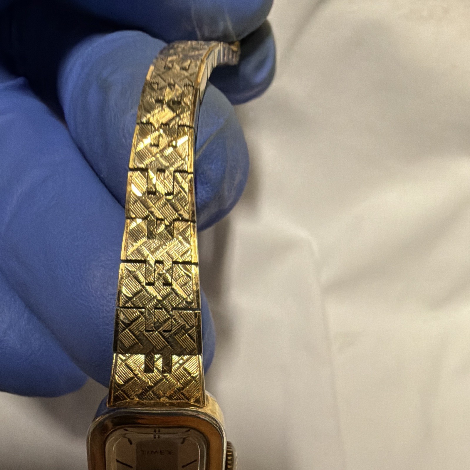 Vintage Timex Gold Tone Rectangular Hand Wind Women’s Watch Bracelet