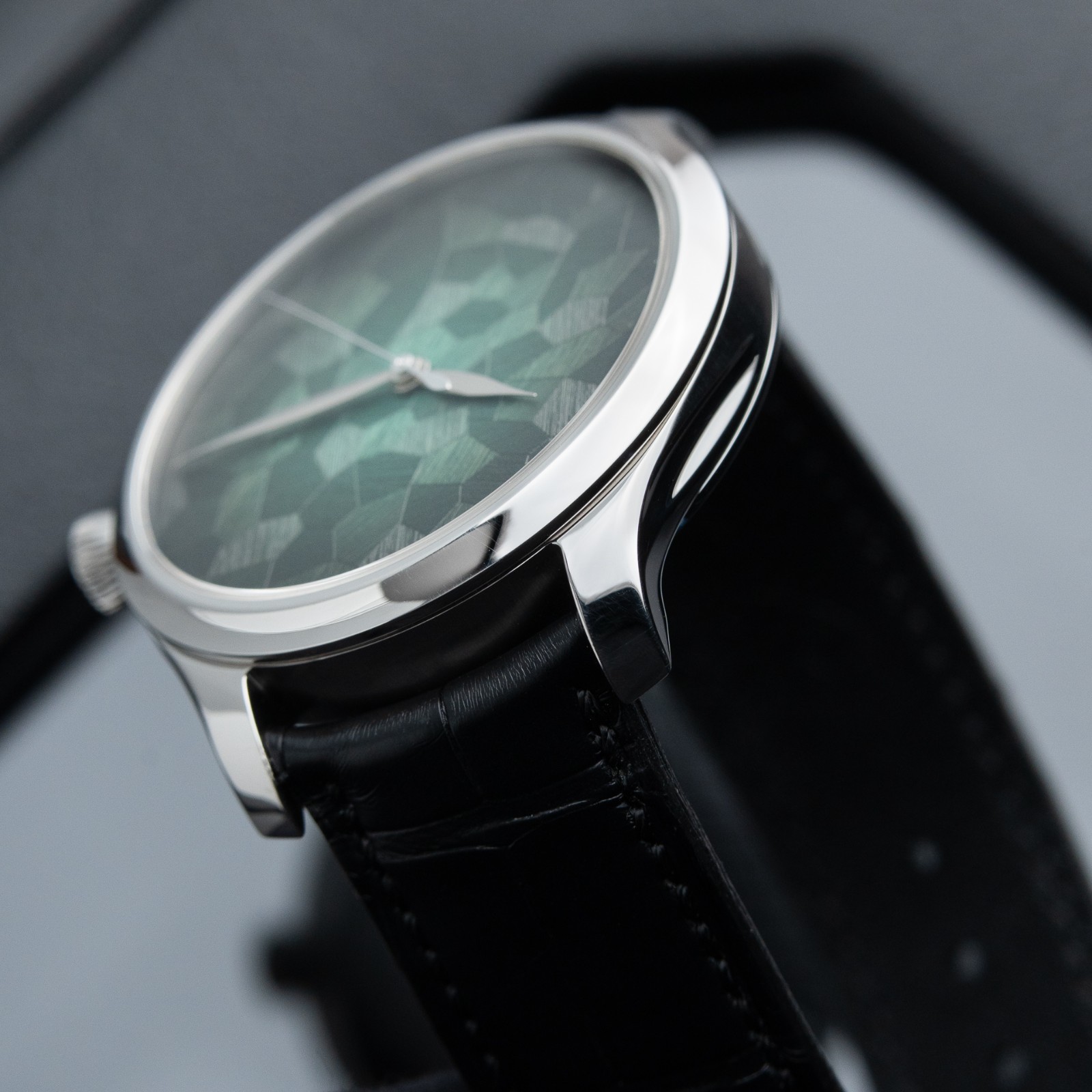 H.Moser & Cie. Endeavour Centre Seconds Mosaic Green Limited Edition Steel Watch