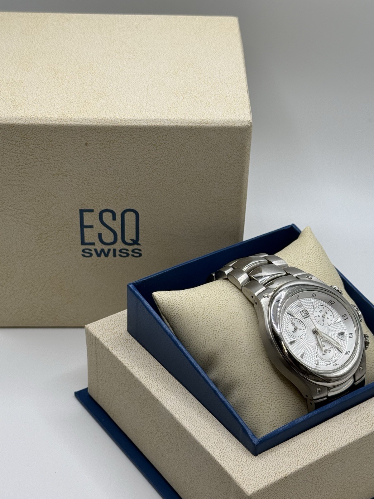 VIntage ESQ Movado E5262 Quartz watch White Dial