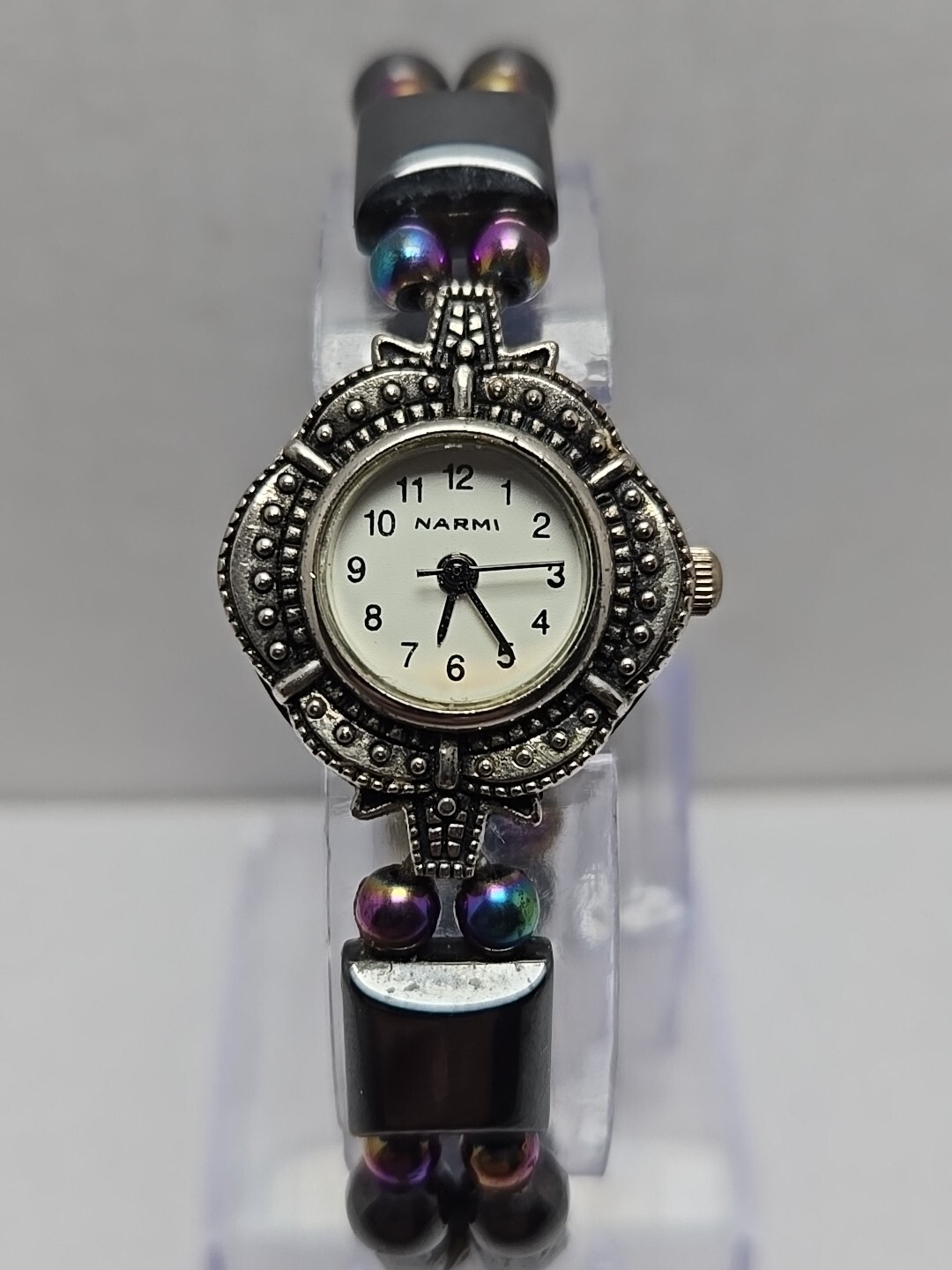 Womens Narmi Watch Silver Tone Chameleon Beads Magnetic Clasp New Battery
