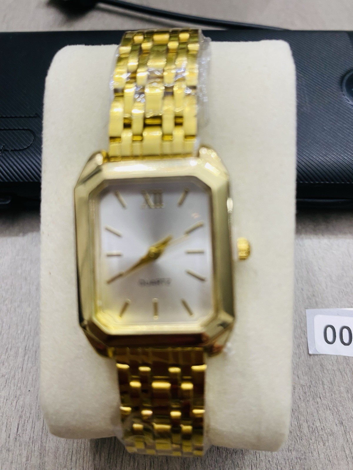 Quartz Analog Rectangle Wristwatch White Dial Roman Numerals Gold Tone Bracelet