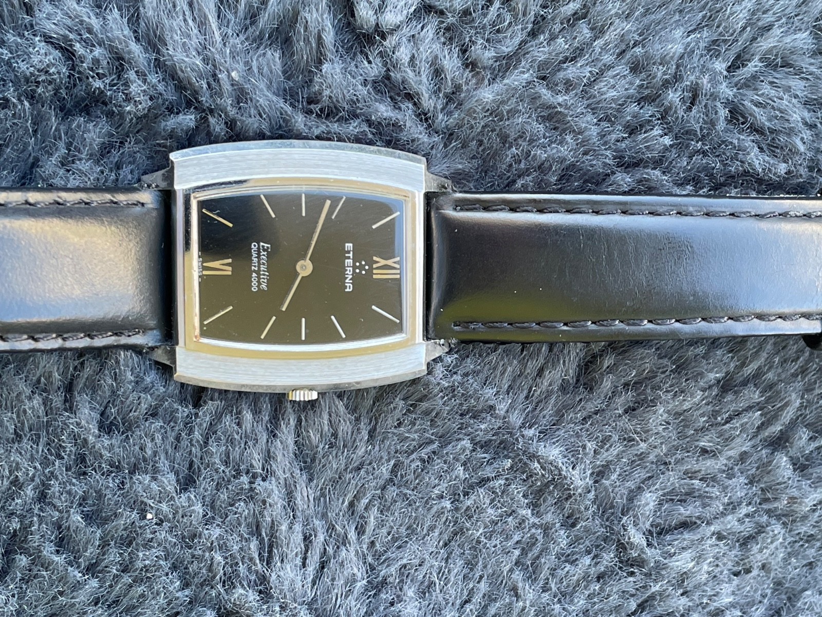 Eterna Executive Quartz 4000 Rectangular Black Dial ESA 940.111 32/40 mm