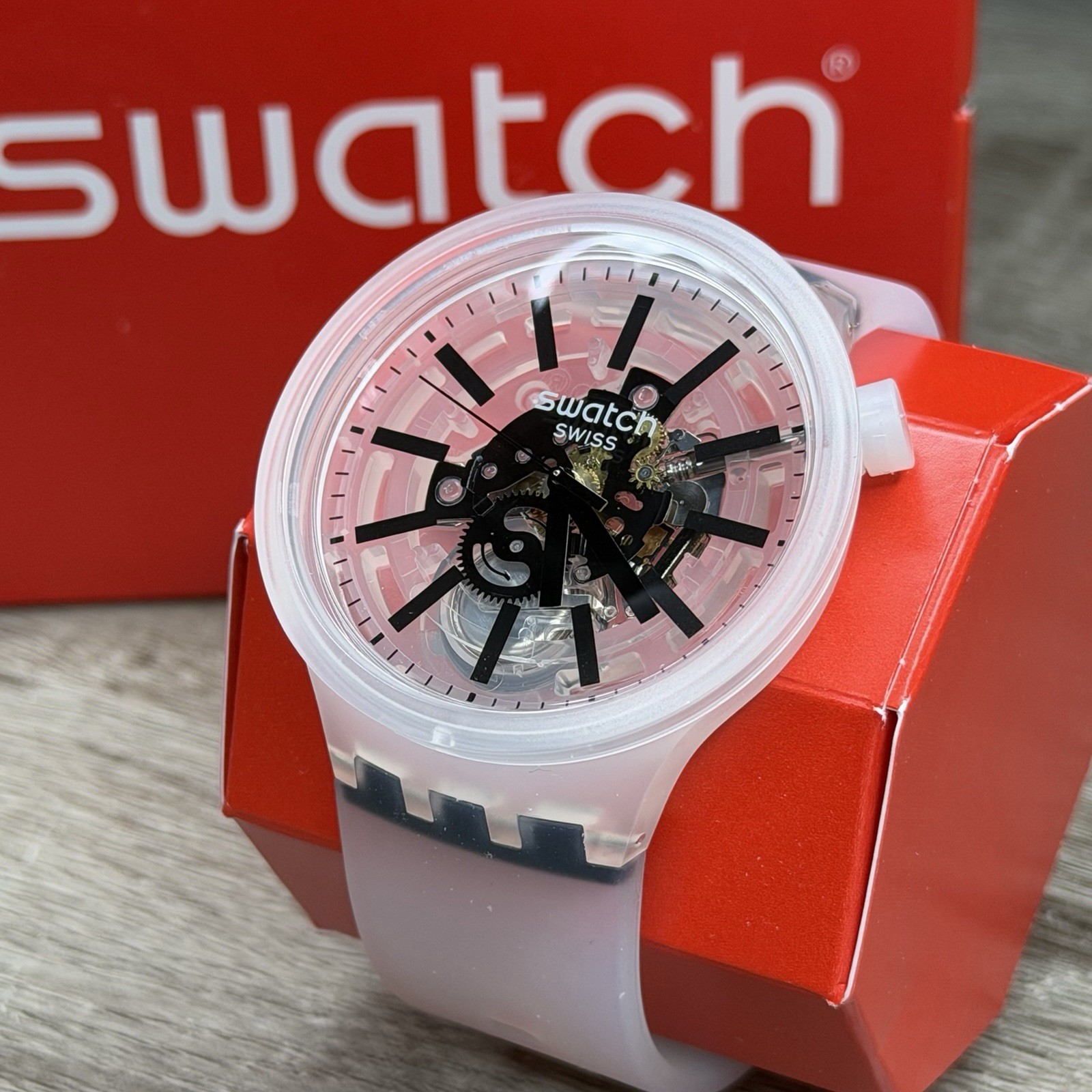 NEW✅SKELETON✅ Swatch Big Bold BLACKINJELLY Transparent Men’s Watch SO27E101
