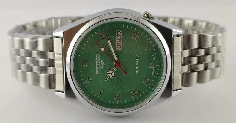 Vintage Seiko 5 Automatic: Green Dial Date & Day 17 J Cal.6309 All Working Men W