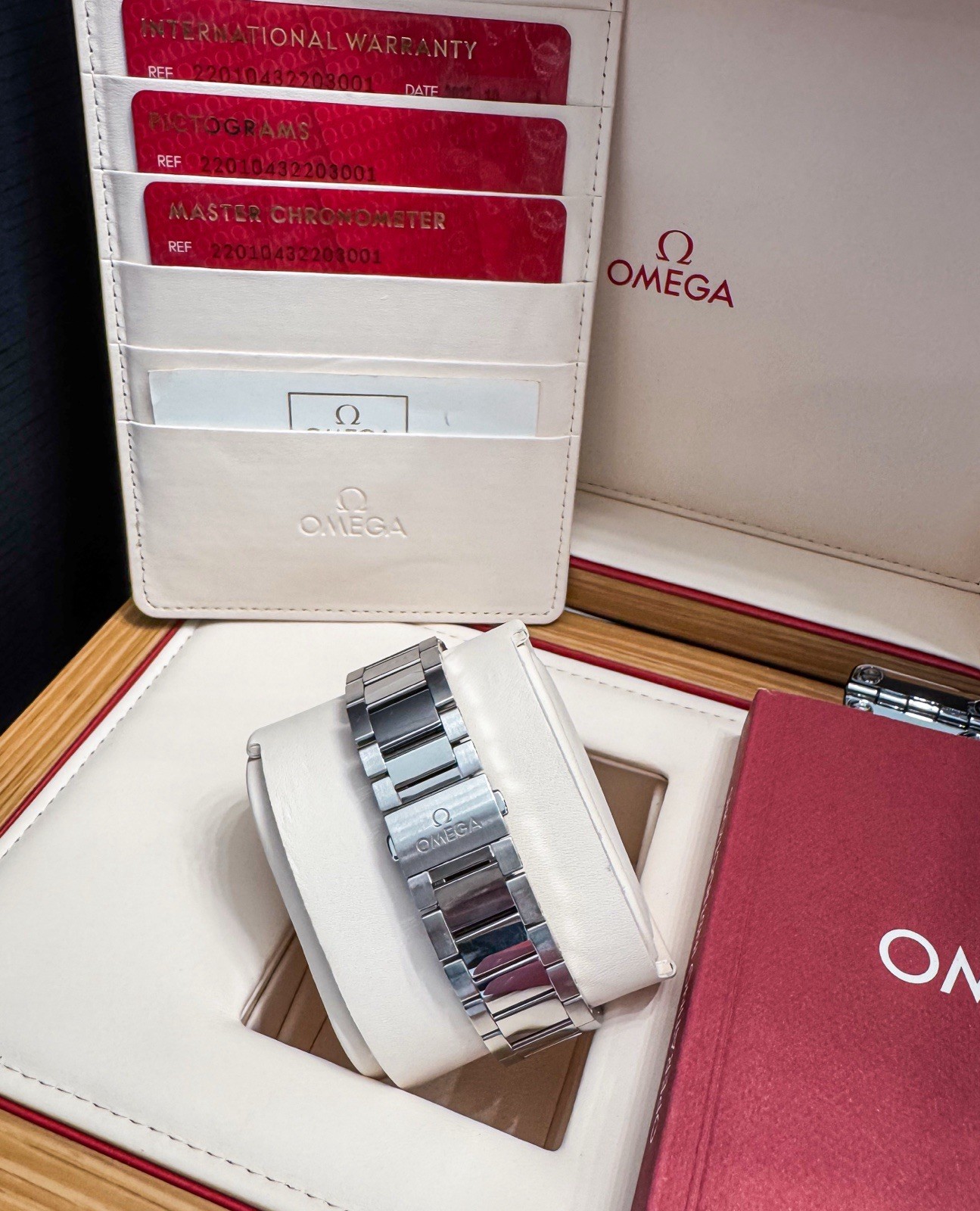 Omega Seamaster Aqua Terra World Timer 220.10.43.22.03.001 Blue Dial