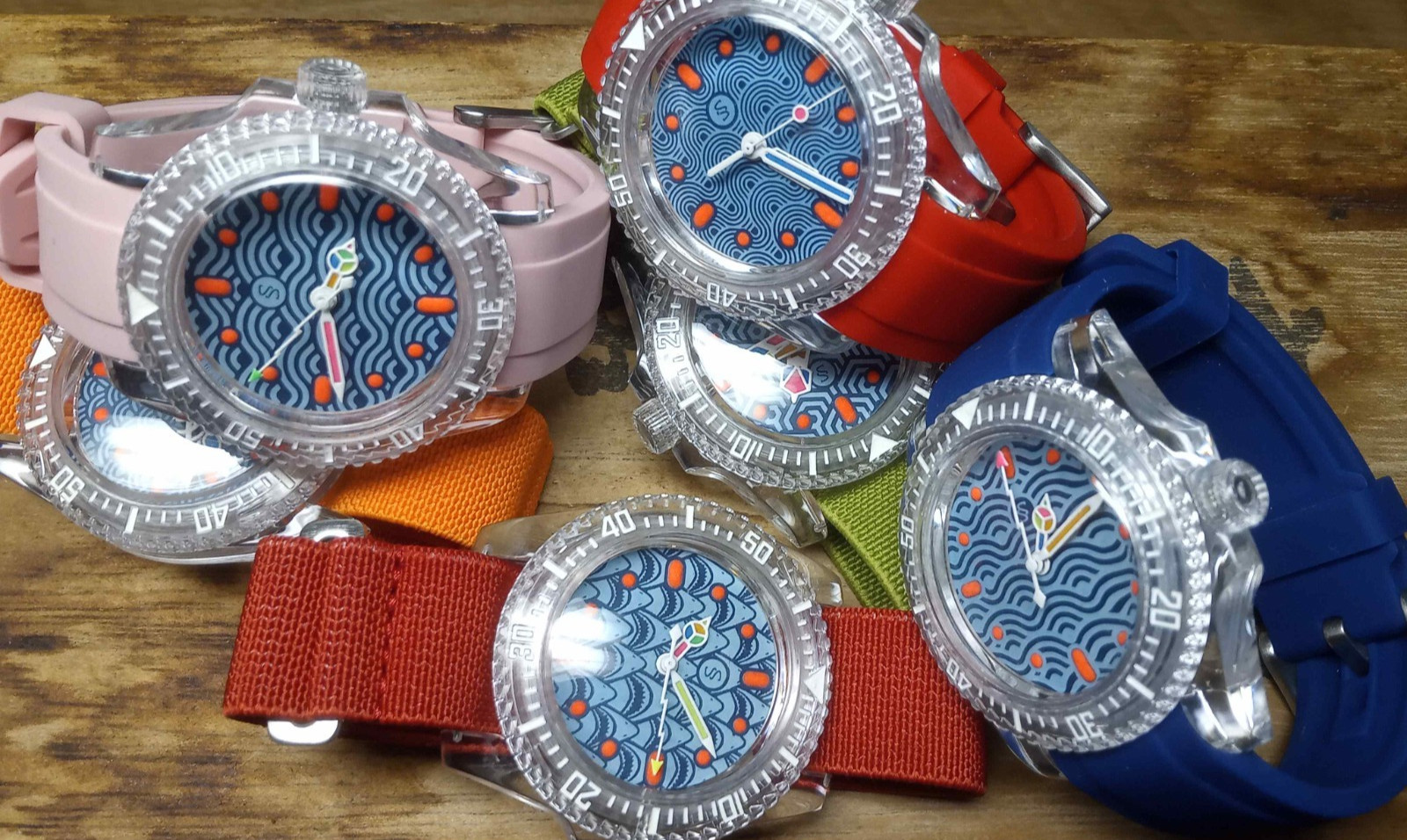 Summer knockaround beach watch – Acrylic case with Seiko NH35 automatic movement
