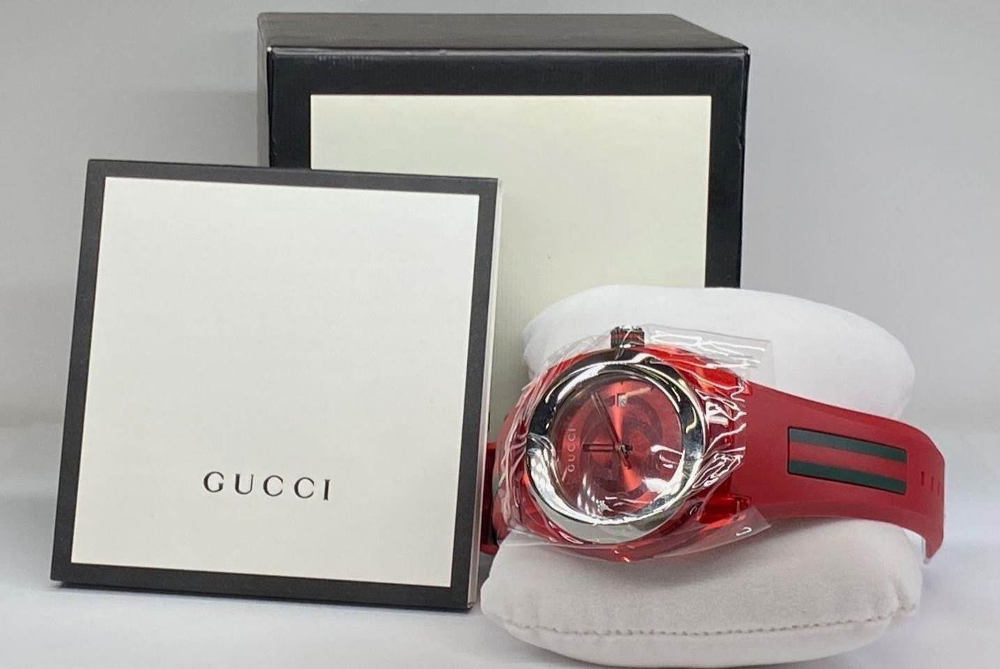 Brand New Gucci Sync Designer Quartz Watch Red – YA137103 w/ Tags