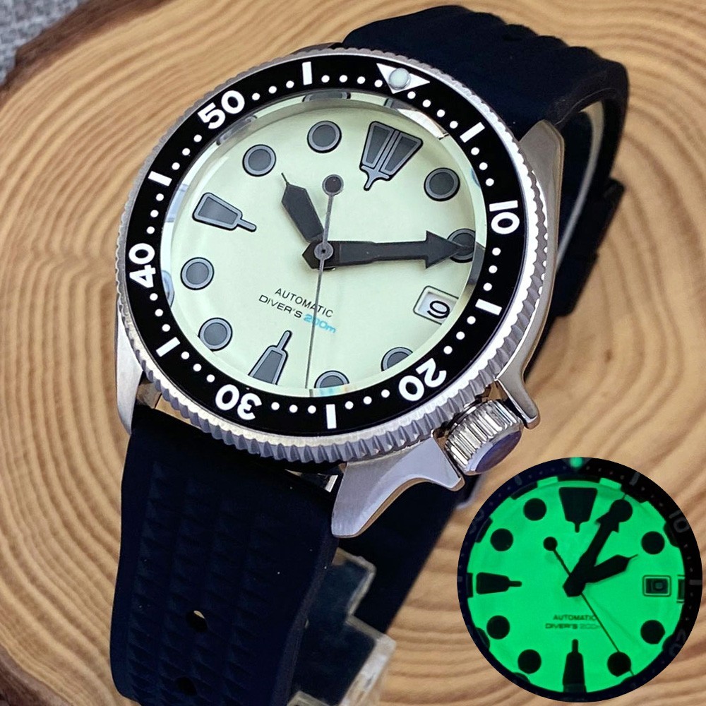 Japan NH35 Steel 20ATM Dive 37mm Automatic Men Watch Sapphire Full Lume Dial SKX