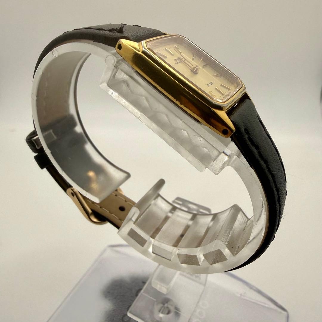 Working condition, new battery included. CITIZEN FORMA Octagon watch, gold plate