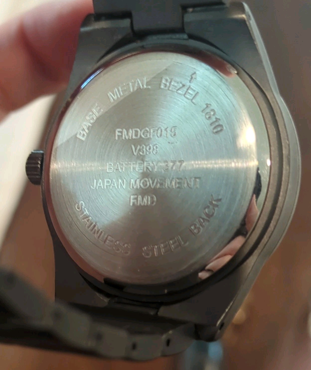 FMD Gray Dial Analog Quartz Wristwatch 38mm Round Metal Bracelet Japan Mvmt