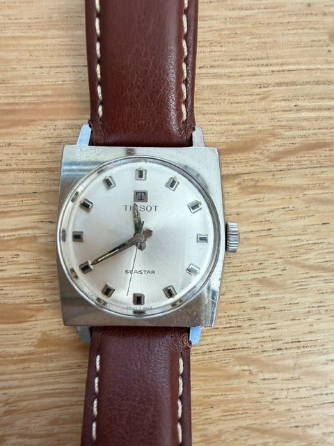 Vintage Tissot SeaStar Swiss Made Manual Wind Silver Dial-Recently Serviced