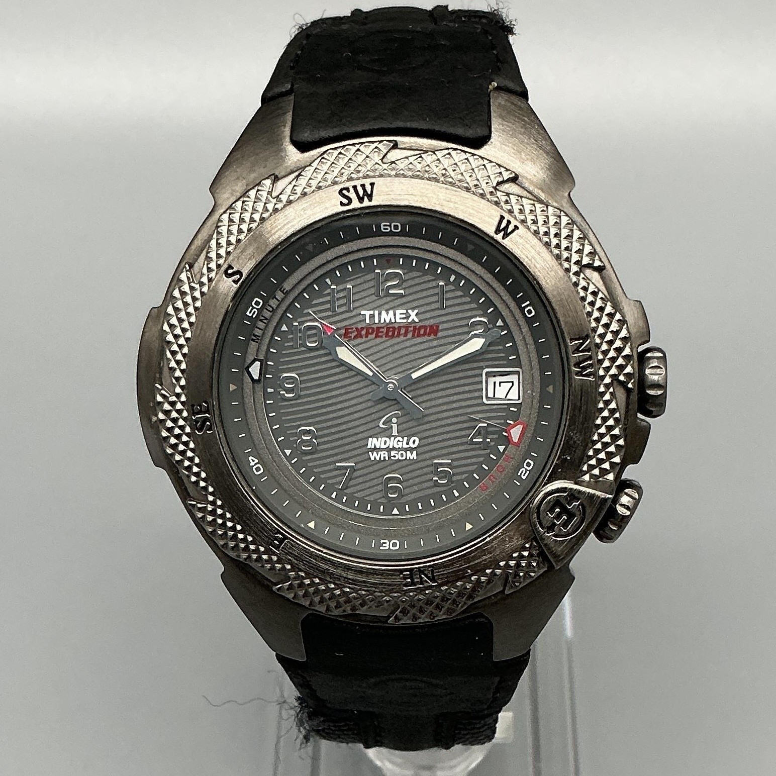 Timex Expedition Shenmue Mens Watch 39mm Gray Dial Indiglo Alarm New Battery