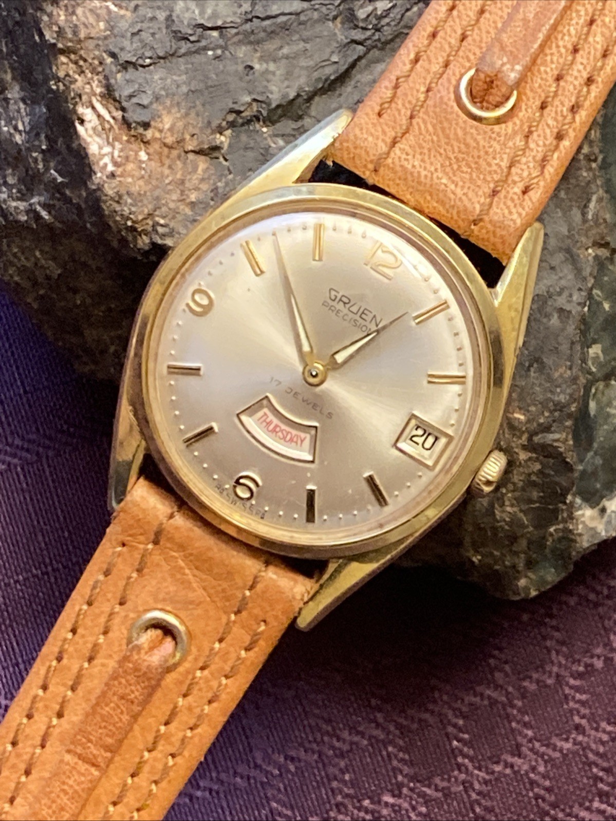 Vintage Men’s Gruen Precision 17 Jewel N522CD Calendar Watch