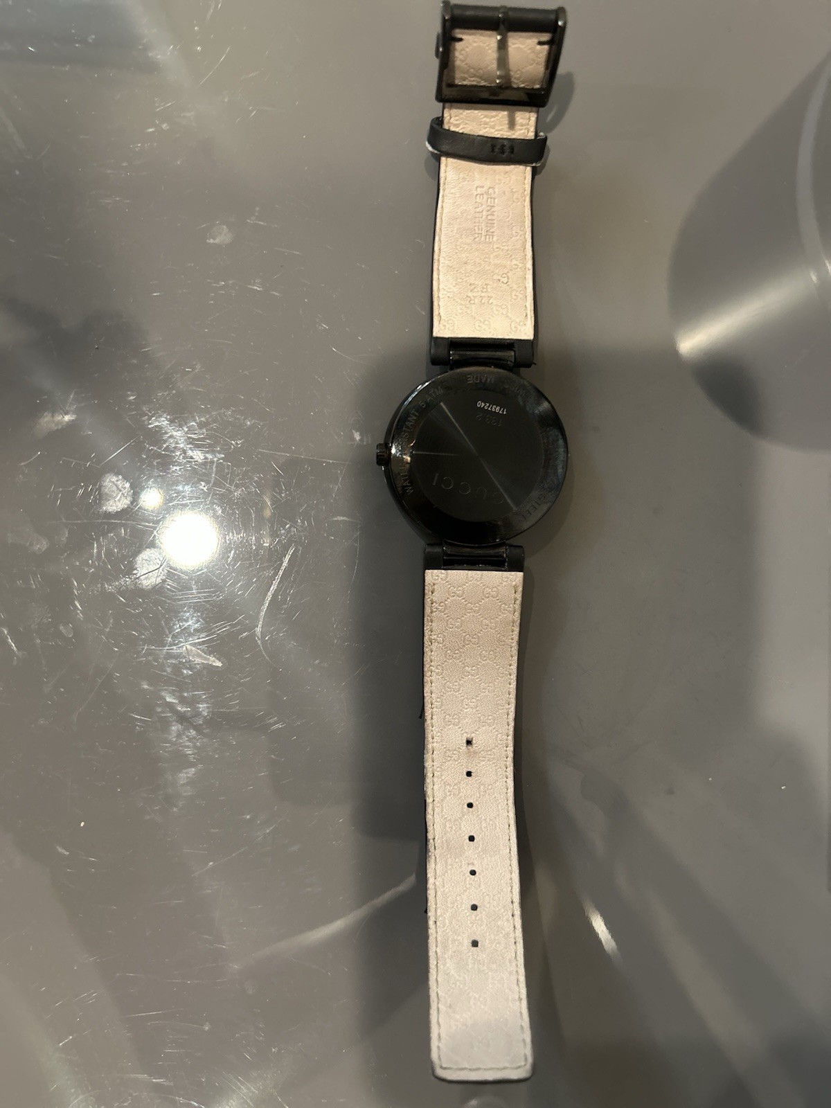 Gucci YA133206 Men’s Interlocking Black Leather with Red and Green 42mm