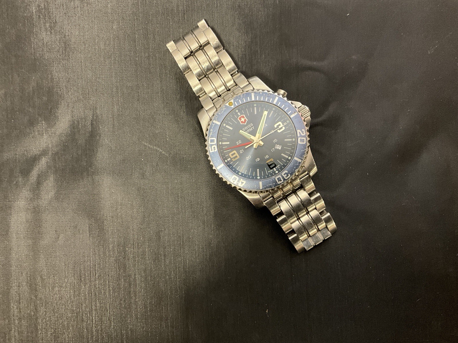 Victorinox Swiss Army Maverick II Watch Men’s Blue – 24834 – Needs Battery