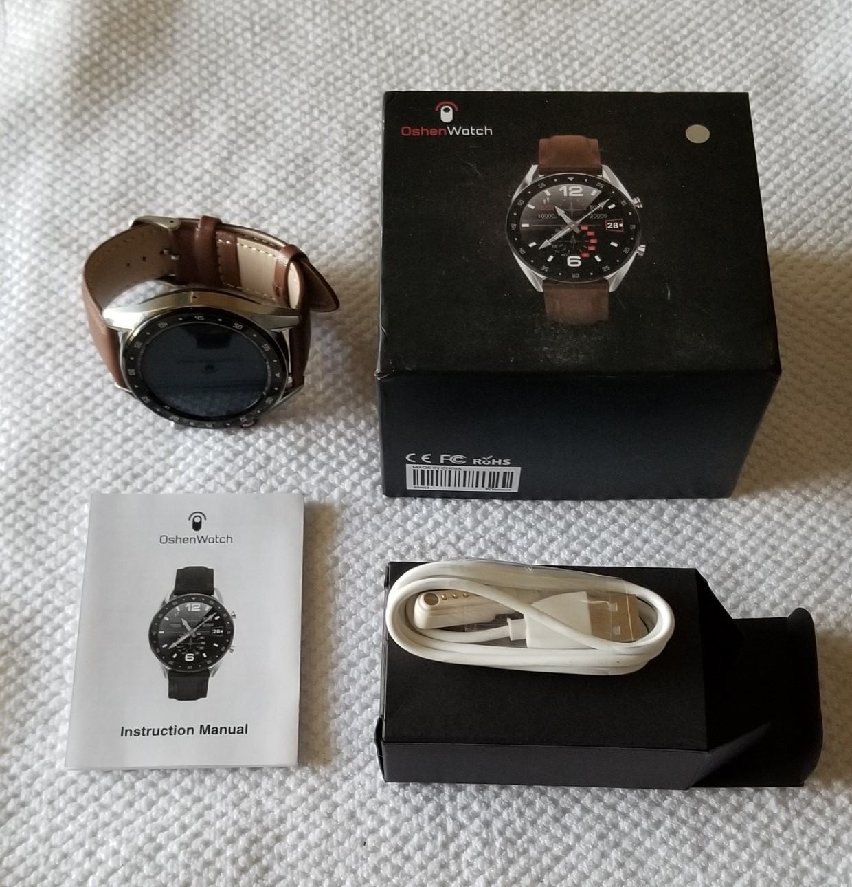NIB Oshen Smart Watch Faux Leather Band In Original Box w/Charger (Untested)
