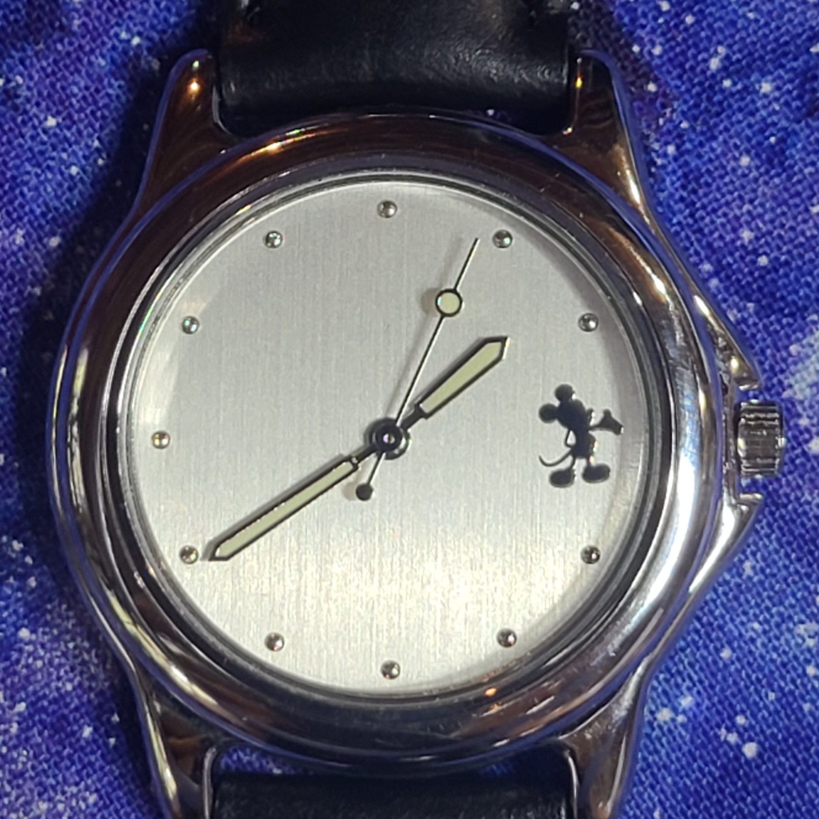 Disney Mickey Mouse Silhouette Vintage Watch Sleeve Ready To Wear | See Video