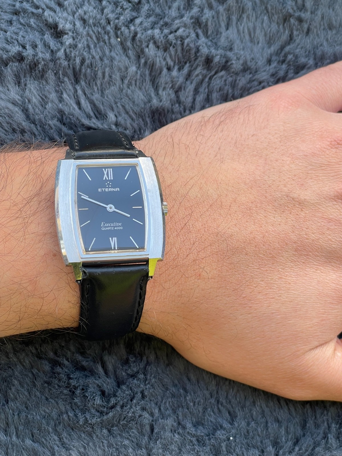 Eterna Executive Quartz 4000 Rectangular Black Dial ESA 940.111 32/40 mm