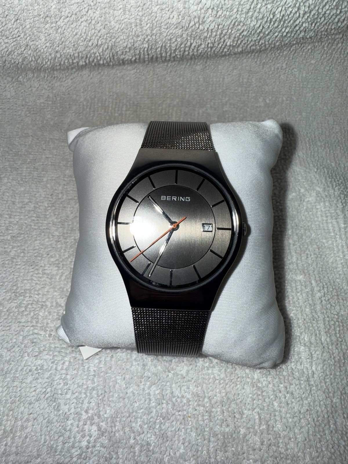 Bering Herren Uhr Armbanduhr Classic – 11938-007 Meshband Complete & NEW!
