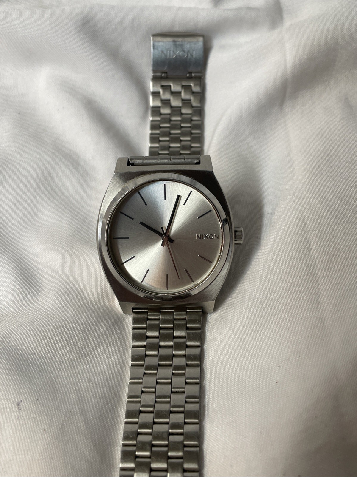 Nixon Minimal the Time Teller Men’s Watch Japan Movement 21f silver
