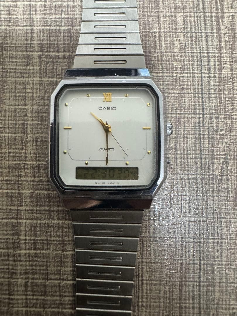 Vintage 1985’s CASIO AQ-525 wristwatch, working condition.