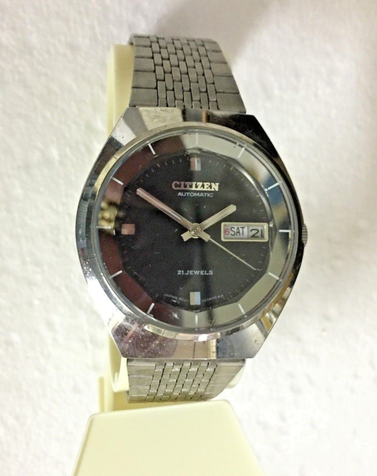 Citizen 21 Jewels Quartz Calendar Formal Wristwatch Unisex Adults