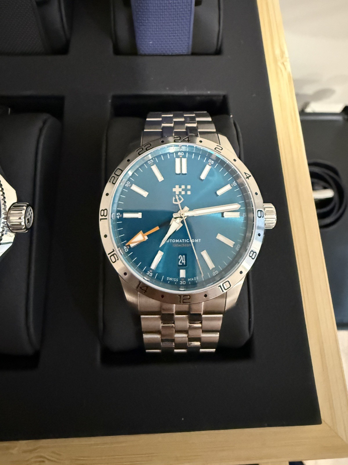 Christopher Ward C63 Sealander GMT Automatic Dive Watch 39mm – Teal dial
