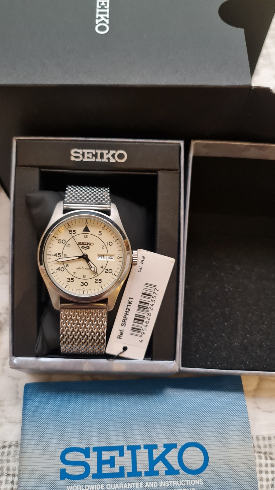 SEIKO 5 Automatic SRPH21K1 Field Watch Milanese Bracelet Military Style 100m Day
