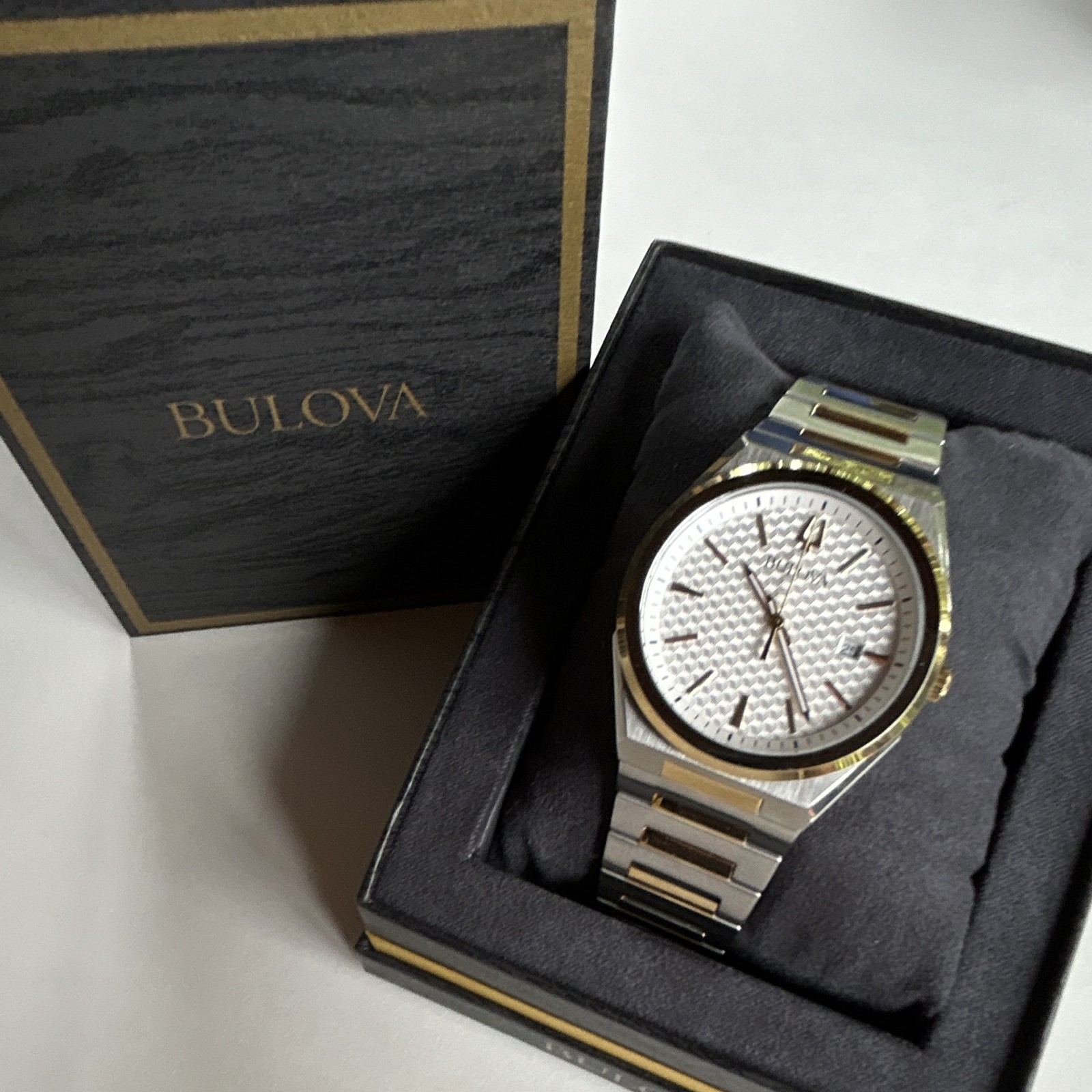 Bulova Men’s Quartz Two-Tone SS Bracelet Silver Textured Dial Date w/ Box