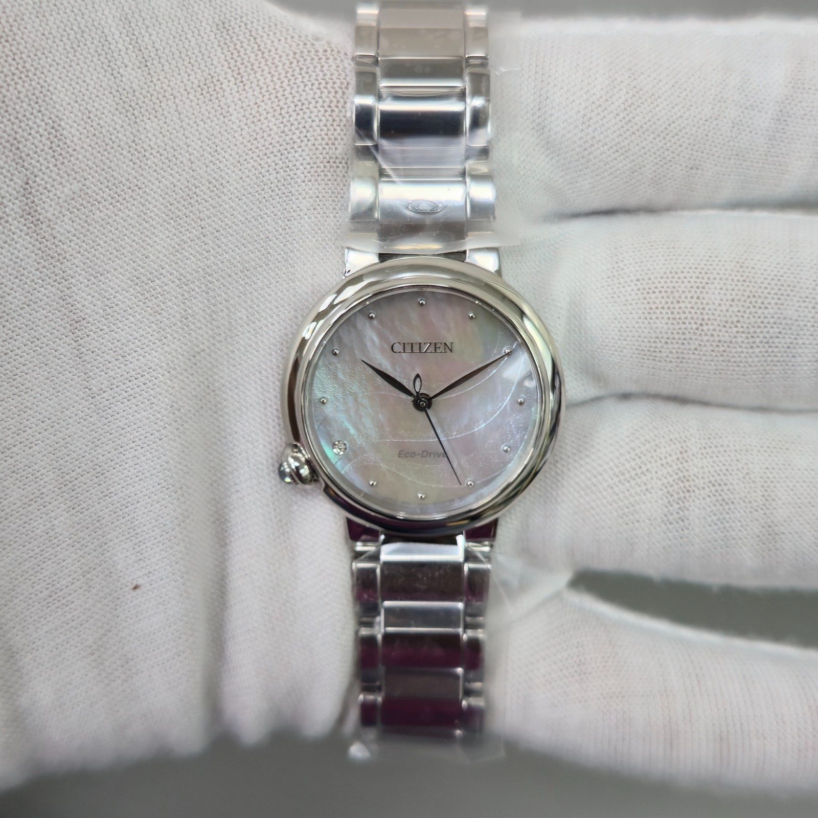 Citizen L EM0910-80D Mother-of-Pearl Dial Eco-Drive 30mm New Women’s Watch