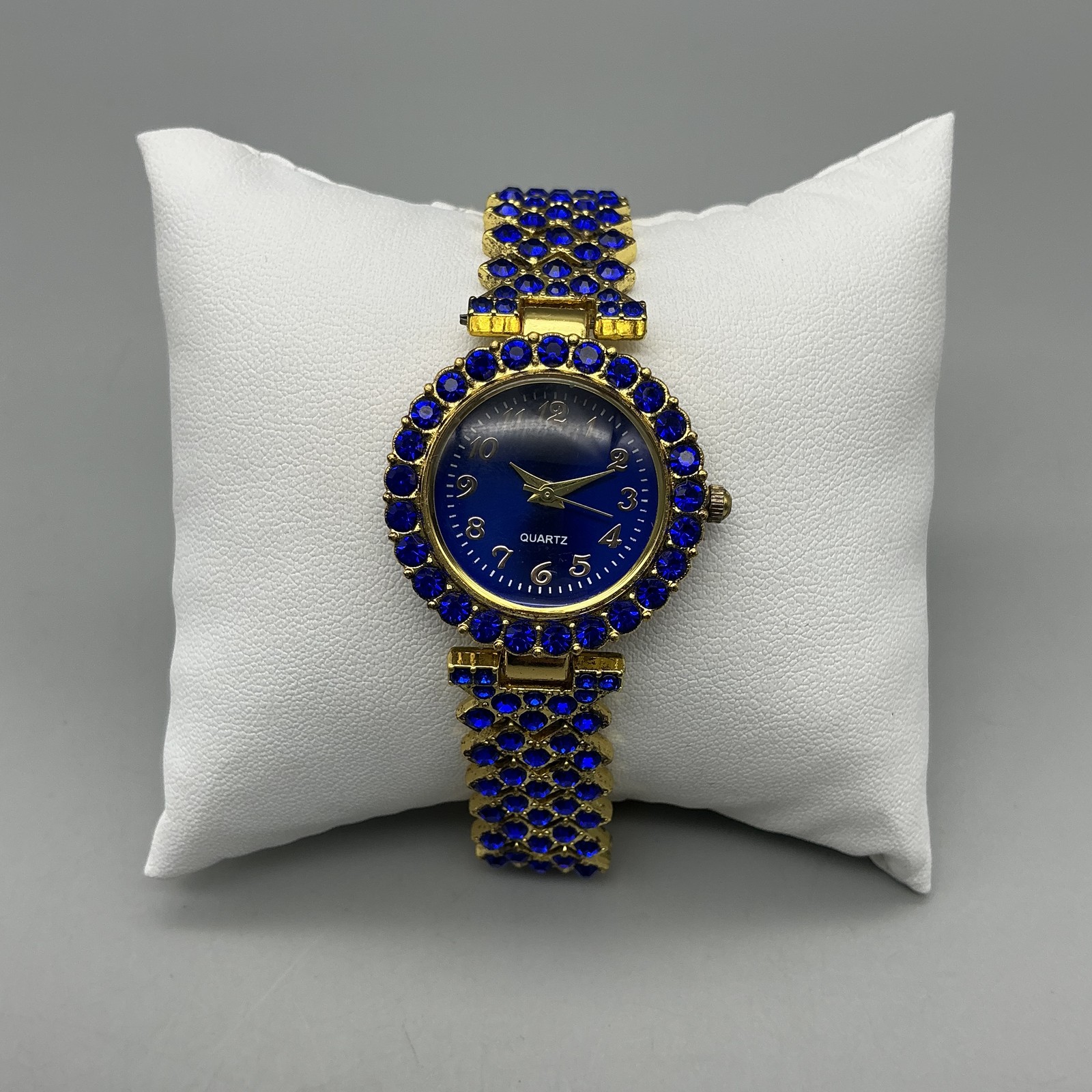 Womens Watch 29mm Blue Dial Gold Tone Blue Crystals Bracelet 7.75″