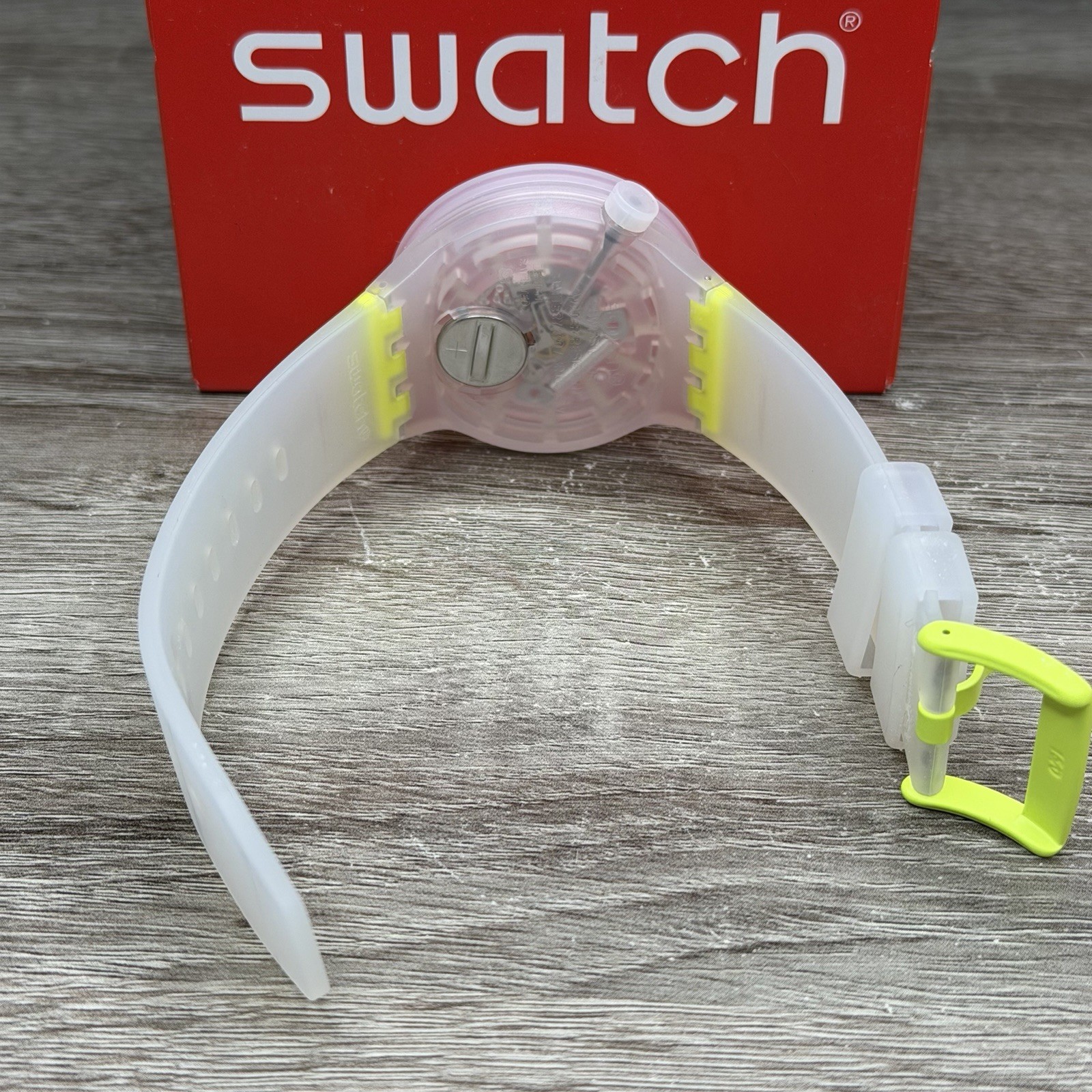 NEW✅SKELETON✅ Swatch Big Bold YELLOWINJELLY Transparent Men’s Watch SO27E103