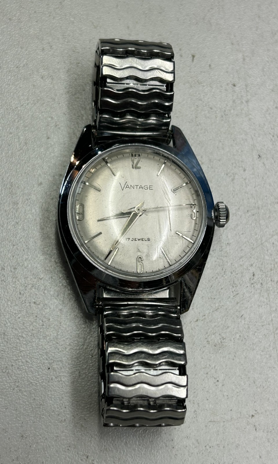 Vantage Men’s Watch, 17 Jewels, Standard 90 Movement, Good Balance Staff, Runs