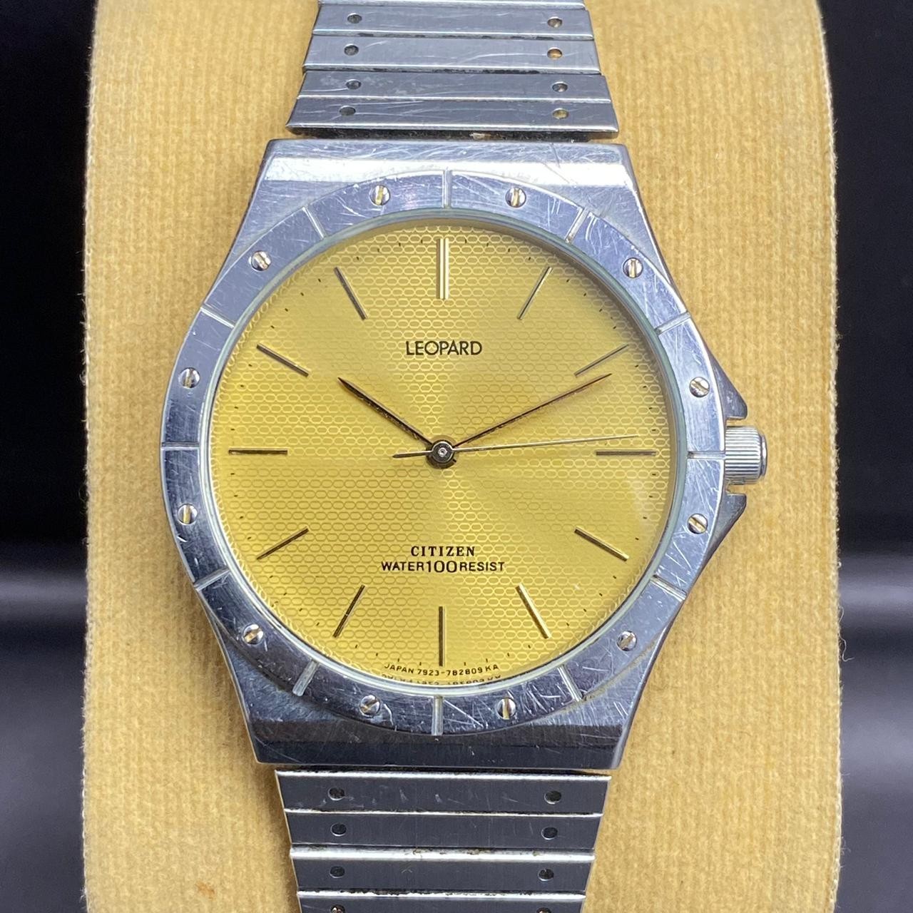 Rare Citizen Leopard Gold Dial Round Quartz 7933-799259 Watch Dress Classic