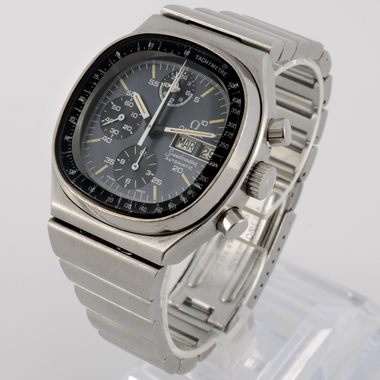 NO TARIFFS OMEGA SPEEDMASTER AUTOMATIC CHRONOGRAPH GENTS WATCH METAL BRACELET