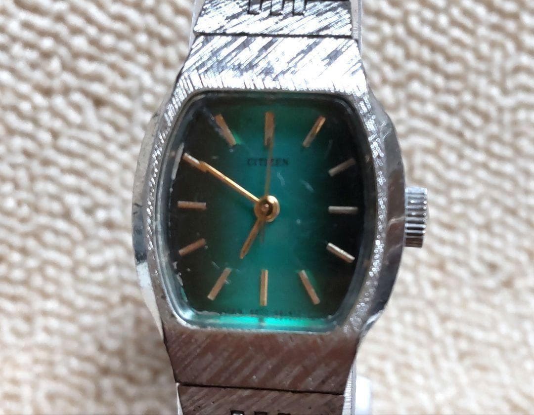 Citizen Manual Wind Running Green Dial Ladies Watch wrist 16.0cm/6.3in