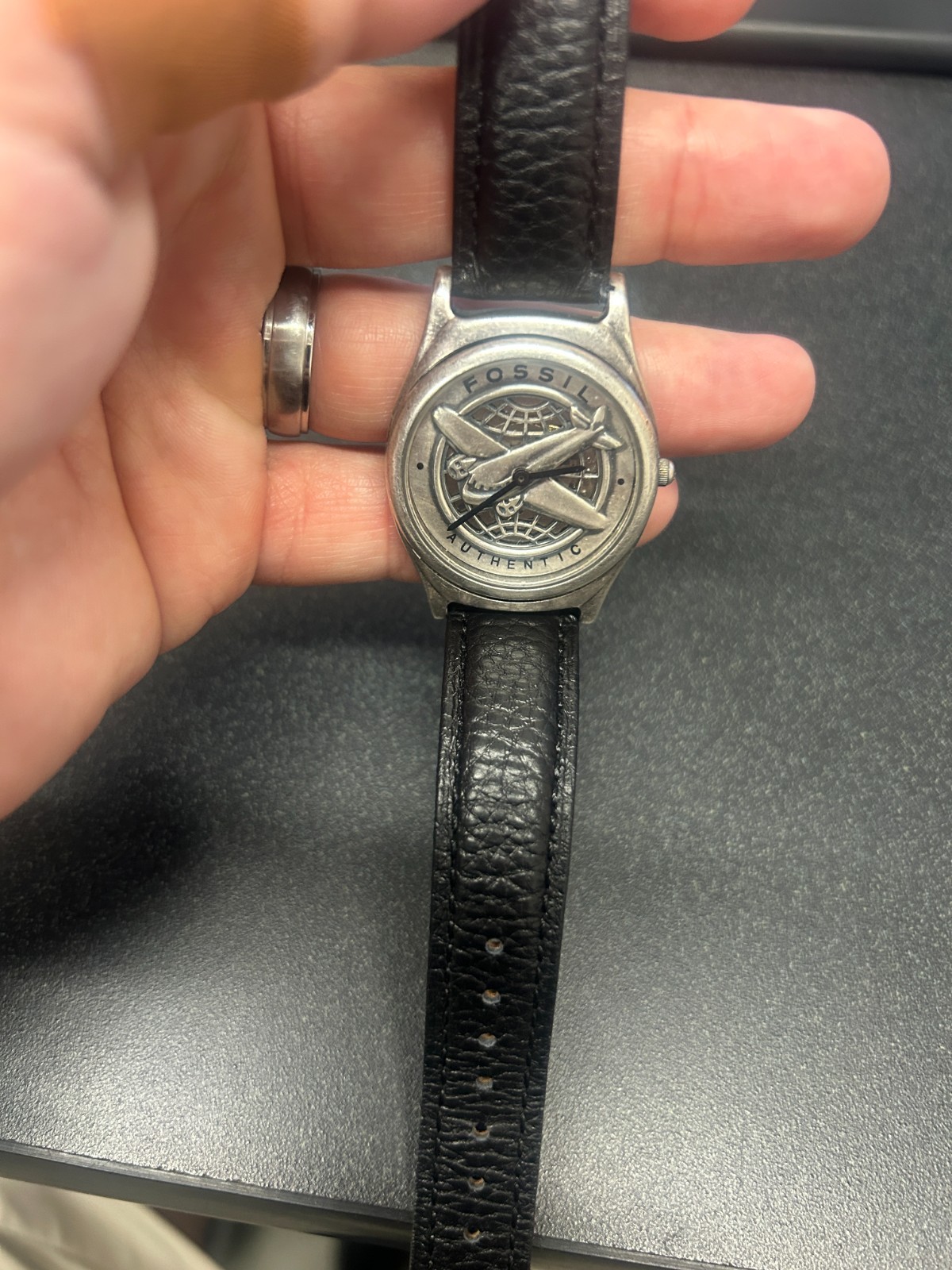 Authentic Men’s Vintage Fossil Aviation GR-9014-New Battery and Leather Band