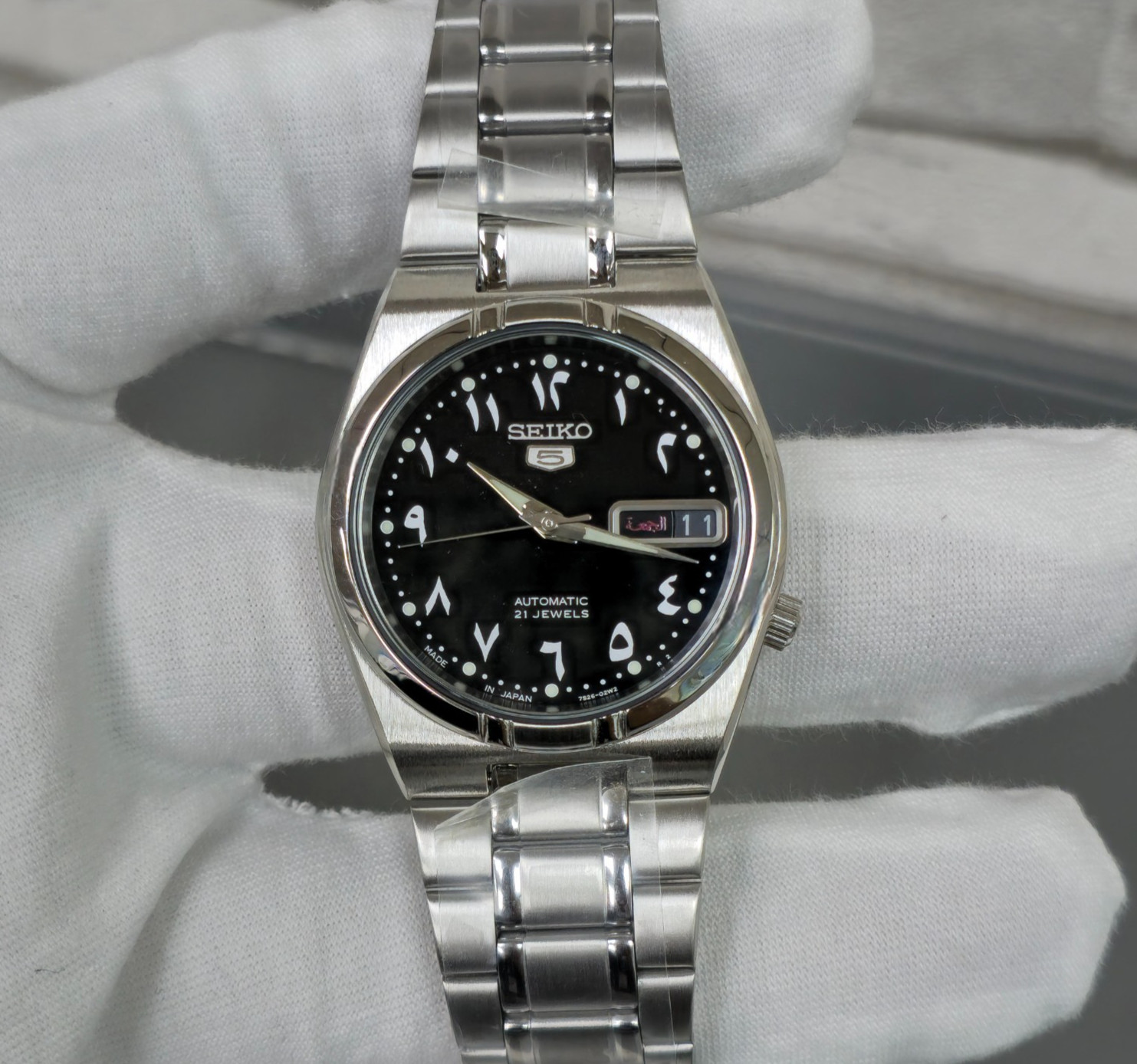Seiko 5 Arabic Dial SNK063J5 Stainless Steel Automatic Men’s Watch 34mm