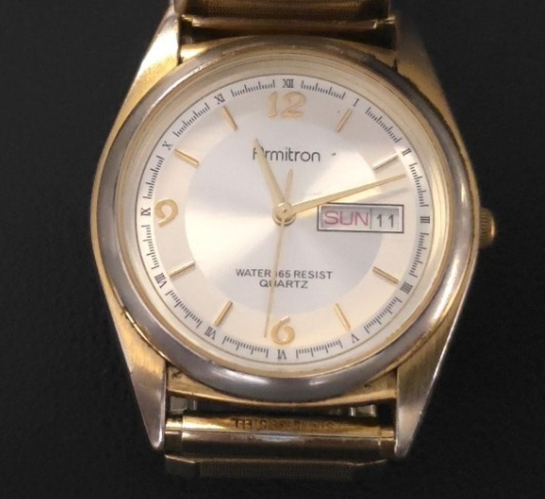 Vintage Armitron Men’s Watch 20/1258 Gold tone Day/Date