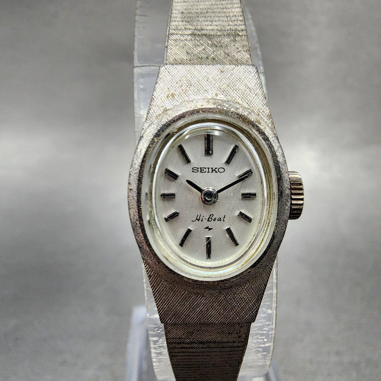 Seiko Watch Women 15mm Silver Dial Silver Tone Manual Oval 1120-7000 Runs