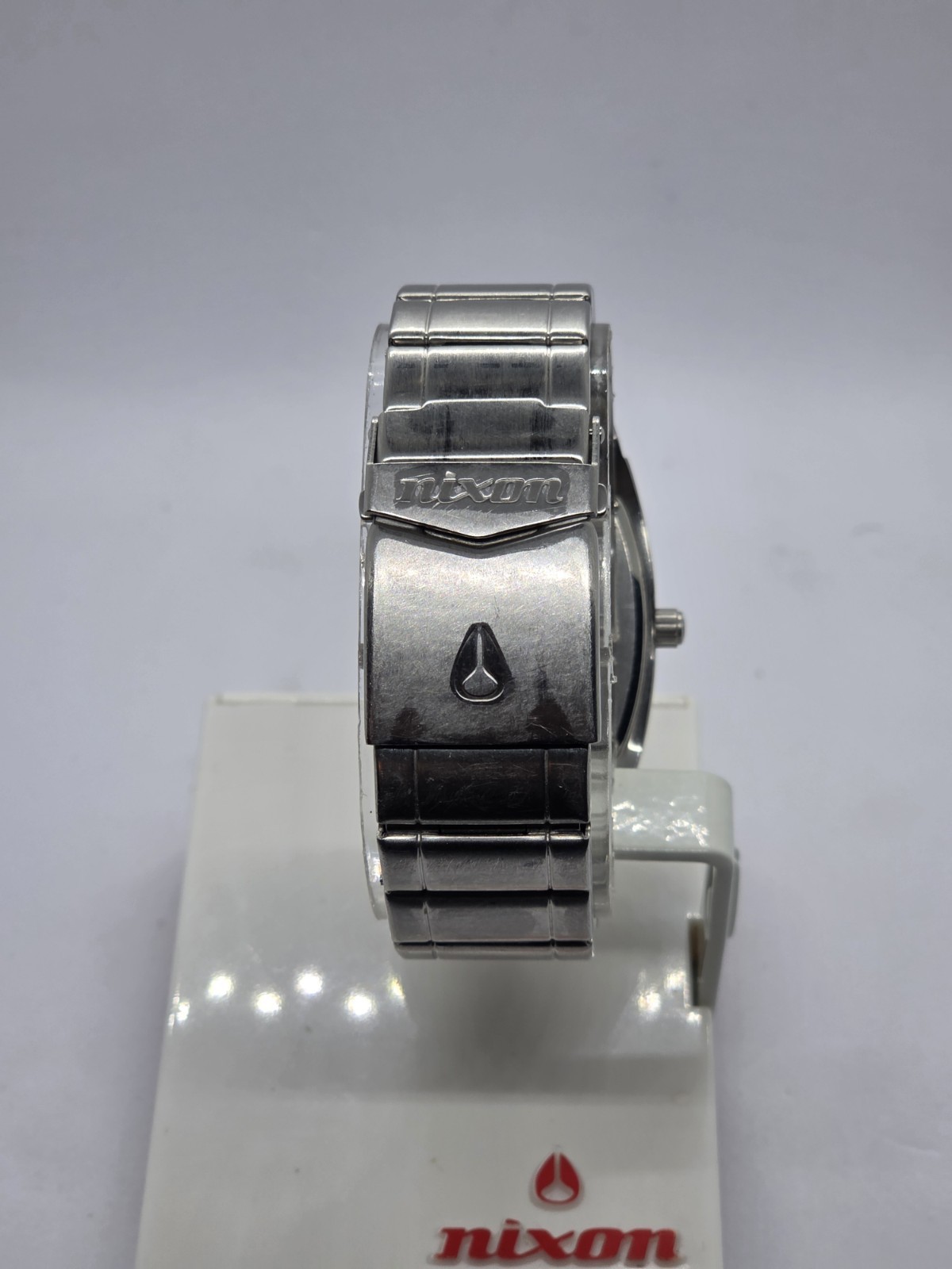 NIXON THE MANUAL