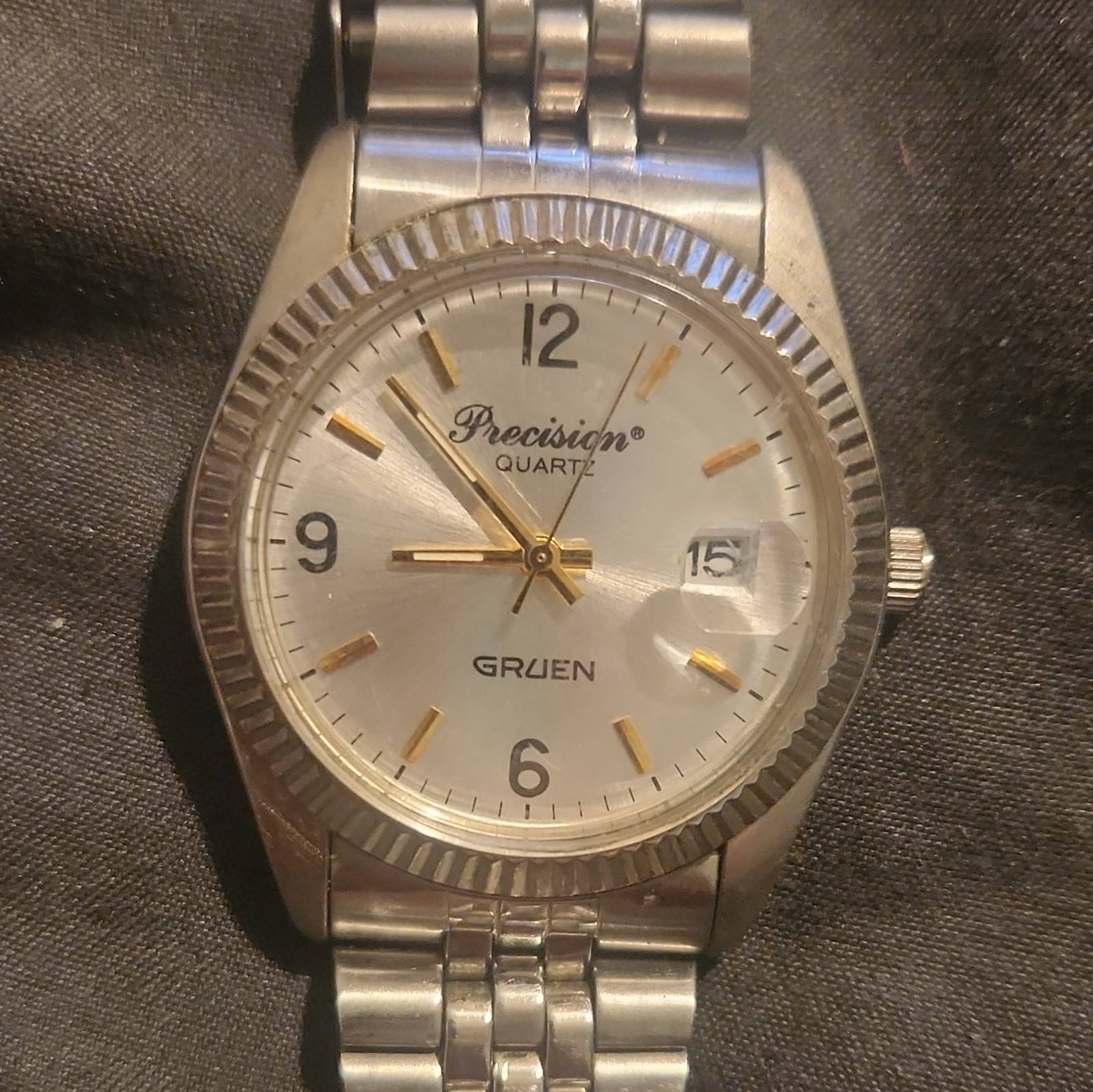 Gruen Precision Quartz Analog Dress Watch Silver Dial Date Steel Bracelet