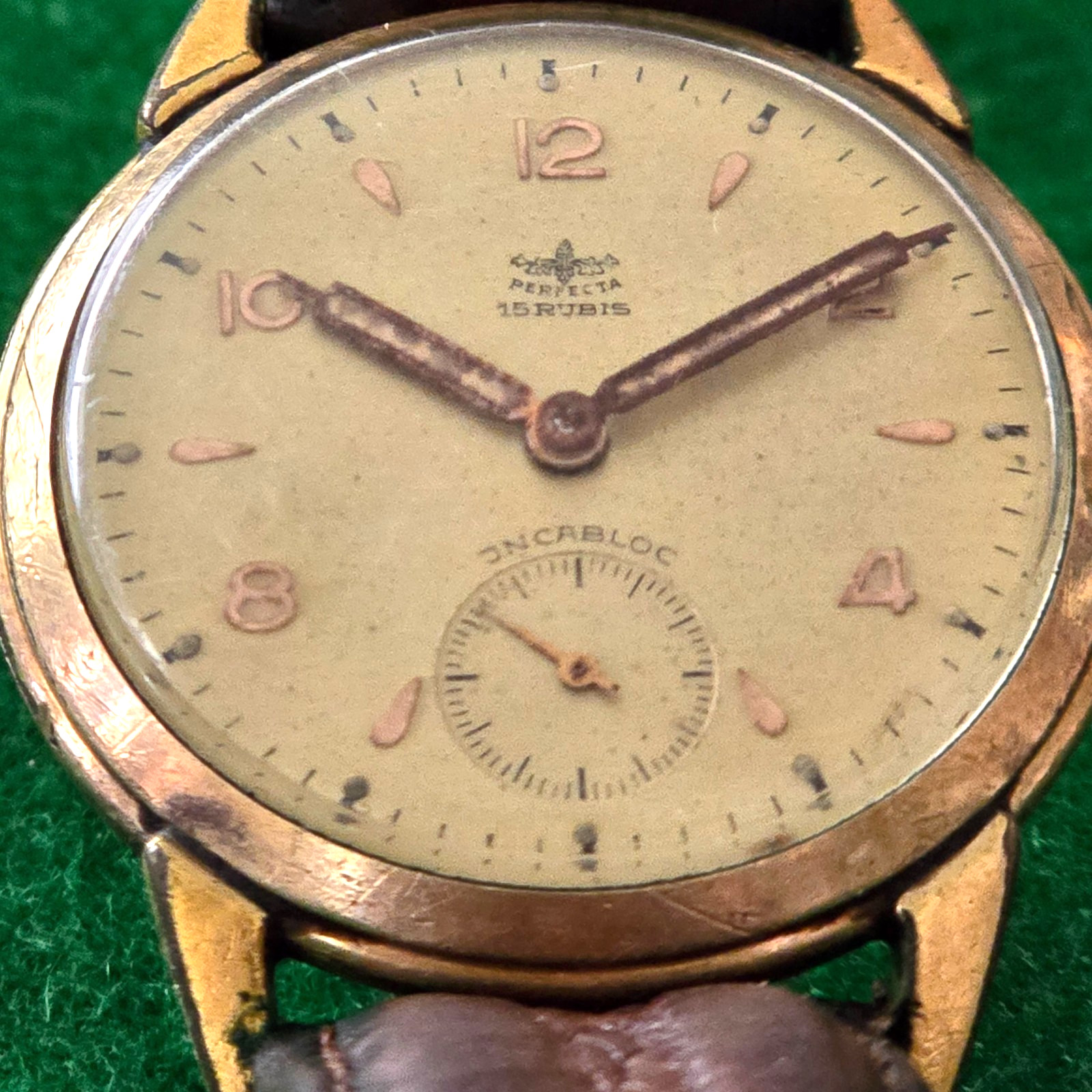 Vintage Antique Perfecta 15 Rubis (Jewels) Swiss Wrist Watch