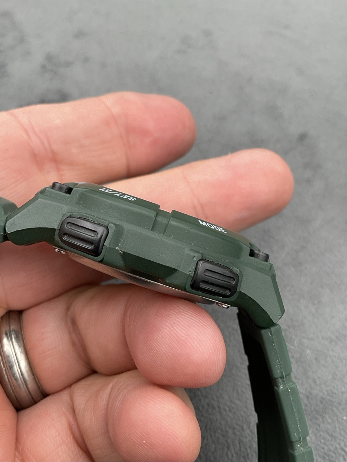 LORUS MULTIFUNCTION DIGITAL WATCH GREEN SILICONE STRAP NEW WITHOUT BOX