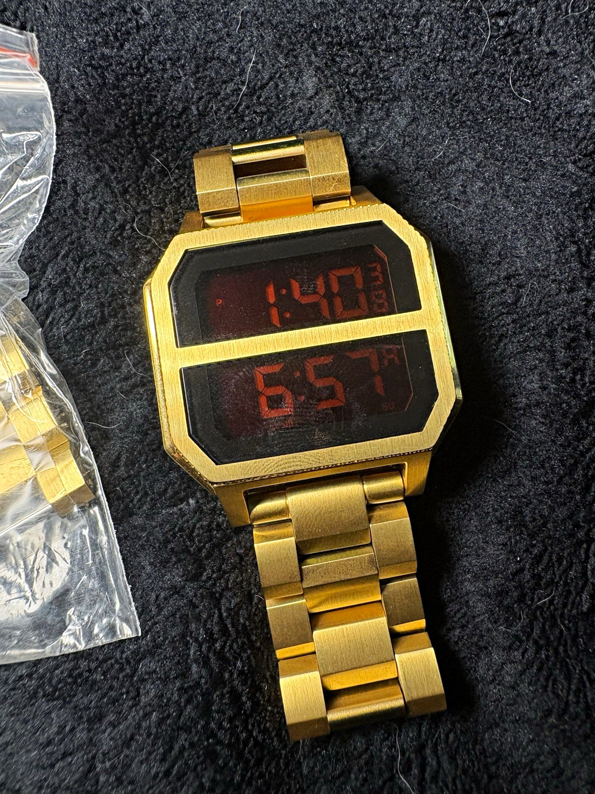 Adidas Originals Archive_MR2 watch never worn