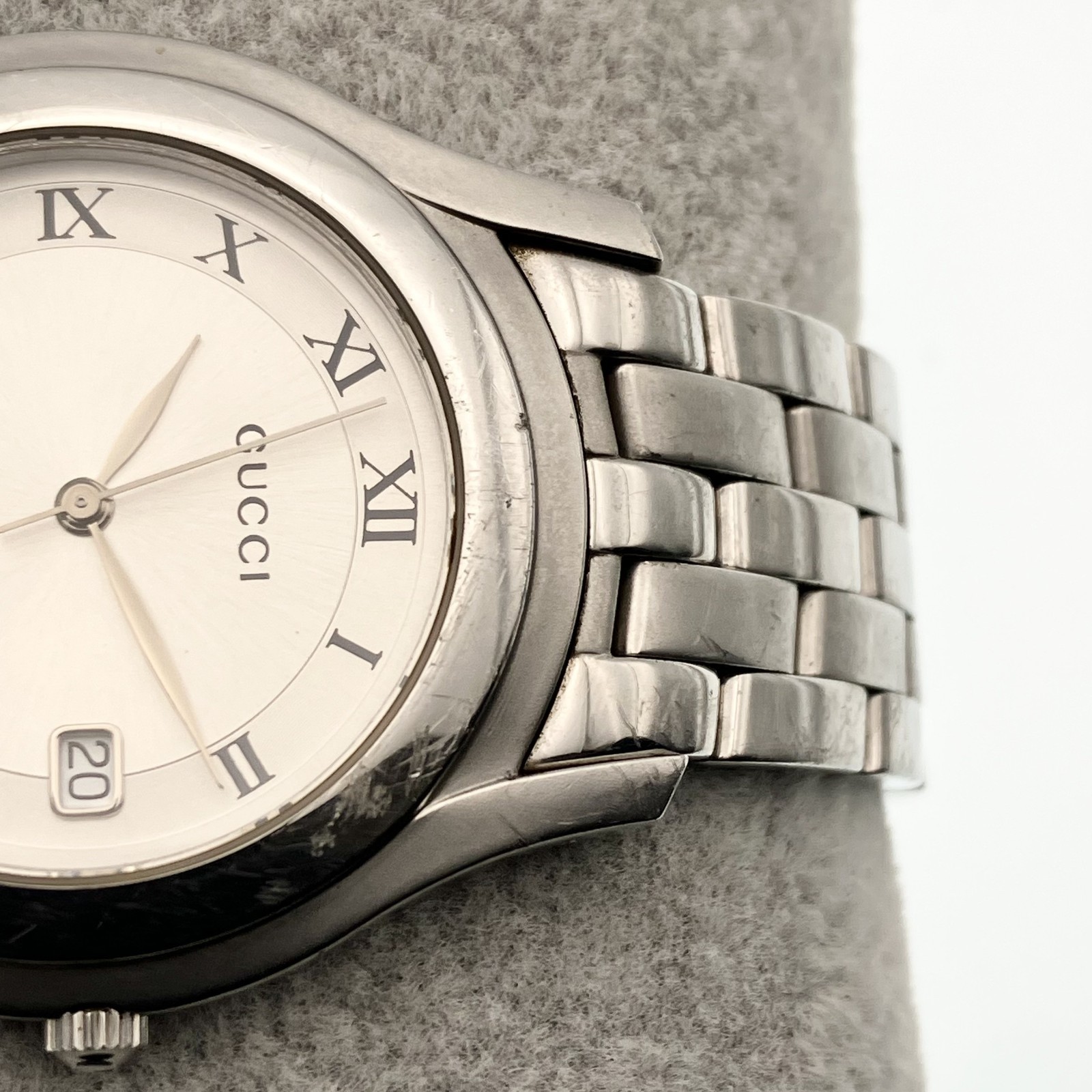 Gucci G-Class Date 5500M Quartz Silver Dial